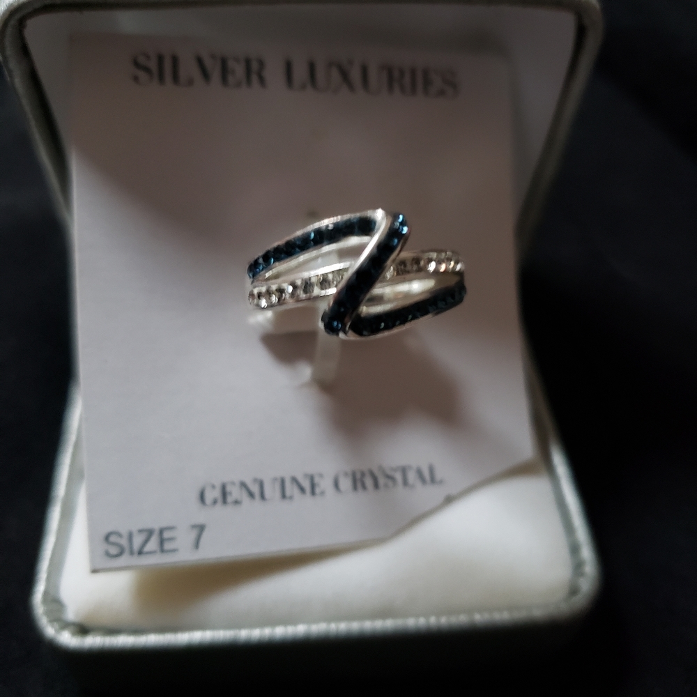 NWT FINE SILVER PLATED GENUINE CRYSTAL RING